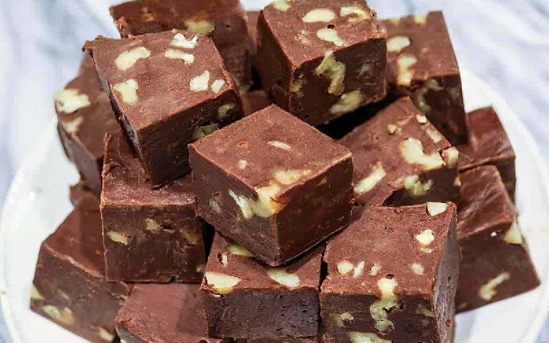 طرز تهیه انواع فاج شکلاتی خوشمزه در خانه