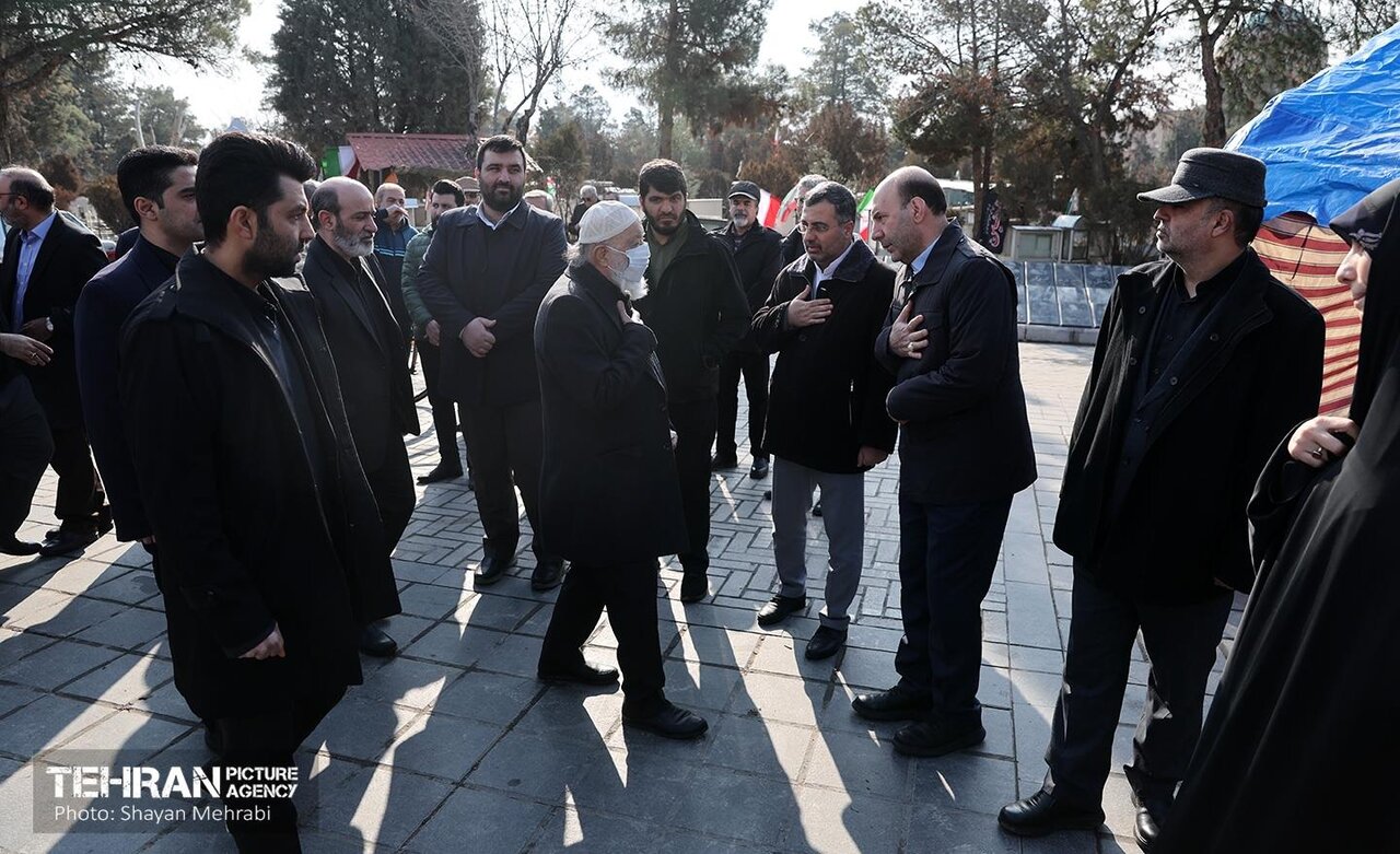 مراسم تشییع برادر شهید چمران در بهشت زهرا