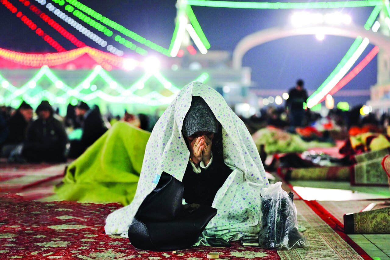 دل را چراغانی کنید | گزارش تصویری از جشن نیمه شعبان