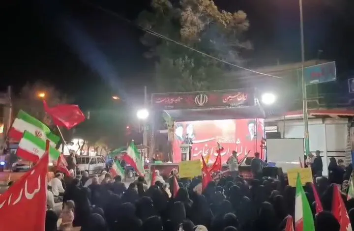 صد و هفتاد و چهارمین اجتماع شبانه مردم بناب در بیعت با رهبری صد و هفتاد و چهارمین اجتماع شبانه مردم بناب در بیعت با رهبری