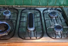 مشکلات رایج فر و اجاق گاز و راهکارهای رفع آن در منزل مشکلات رایج فر و اجاق گاز و راهکارهای رفع آن در منزل