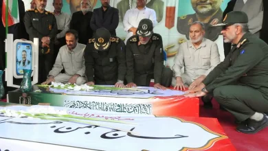 در جوار مزار شهید سلیمانی؛ وقتی خاطرات یک همرزم از خلوص، تواضع و مجاهدت زنده