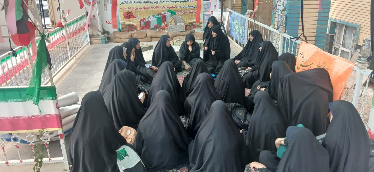 مدرسه علمیه حضرت معصومه (س) شاهرود؛ از تبیین «دفاع مقدس» تا برگزاری دوره تربیتی «اربعین تعالی»