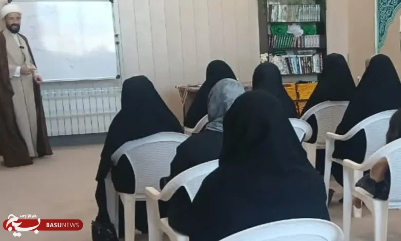 تربیت فرزند از خودسازی والدین آغاز میشود/خانواده مطلوب با تربیت ایمانی و اخلاقی فرزندان شکل تربیت فرزند از خودسازی والدین آغاز میشود/خانواده مطلوب با تربیت ایمانی و اخلاقی فرزندان شکل