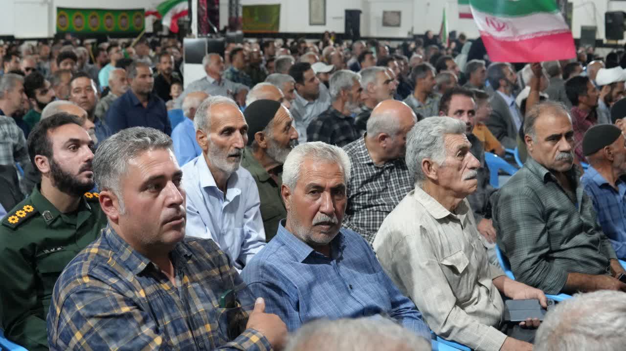 تا هفت شرط ایران محقق نشود دست از تنبیه آمریکا برنمی‌داریم/امروز موشک‌های ما قادر هستند پدافندهای چند لایه امریکا را نابود کنند