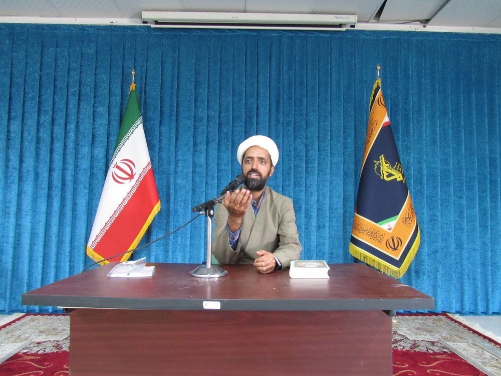تربیت انسان؛ مهمترین مأموریت در مسیر تحقق اهداف انقلاب اسلامی تربیت انسان؛ مهمترین مأموریت در مسیر تحقق اهداف انقلاب اسلامی
