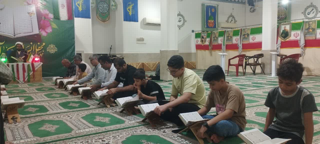 برگزاری محفل انس با قرآن کریم هدیه به روح ملکوتی شهید سید حسن نصرالله