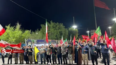 گل‌باران حماسه/ تقدیر از مردم خرمشهر قهرمان