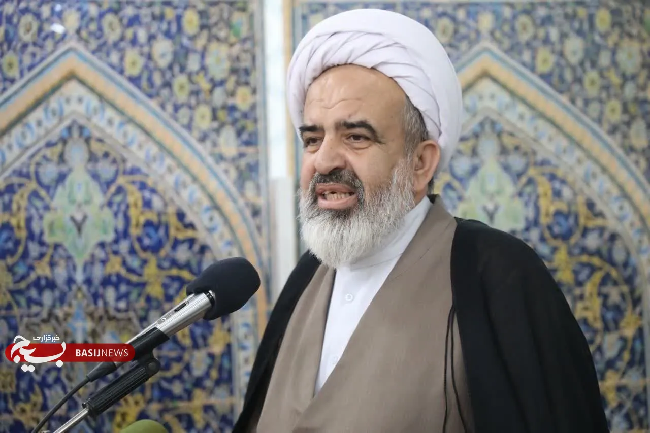 وحدت و تبعیت از رهبری عامل عبور از توطئههاست