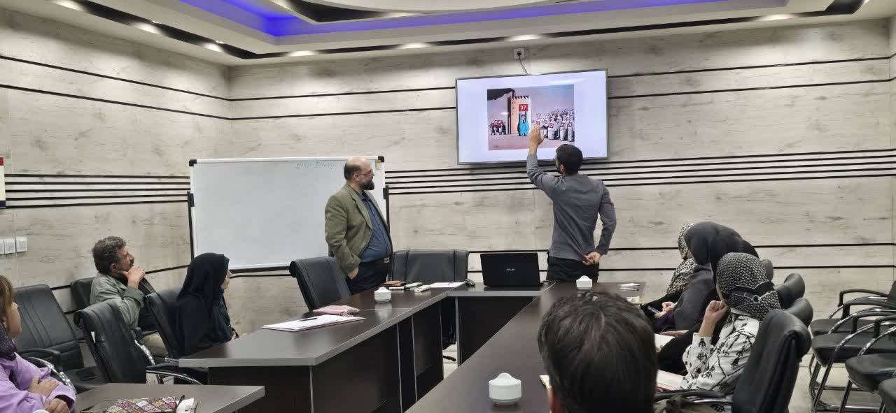 کارتونیستهای تبریز گرد هم آمدند کارتونیستهای تبریز گرد هم آمدند