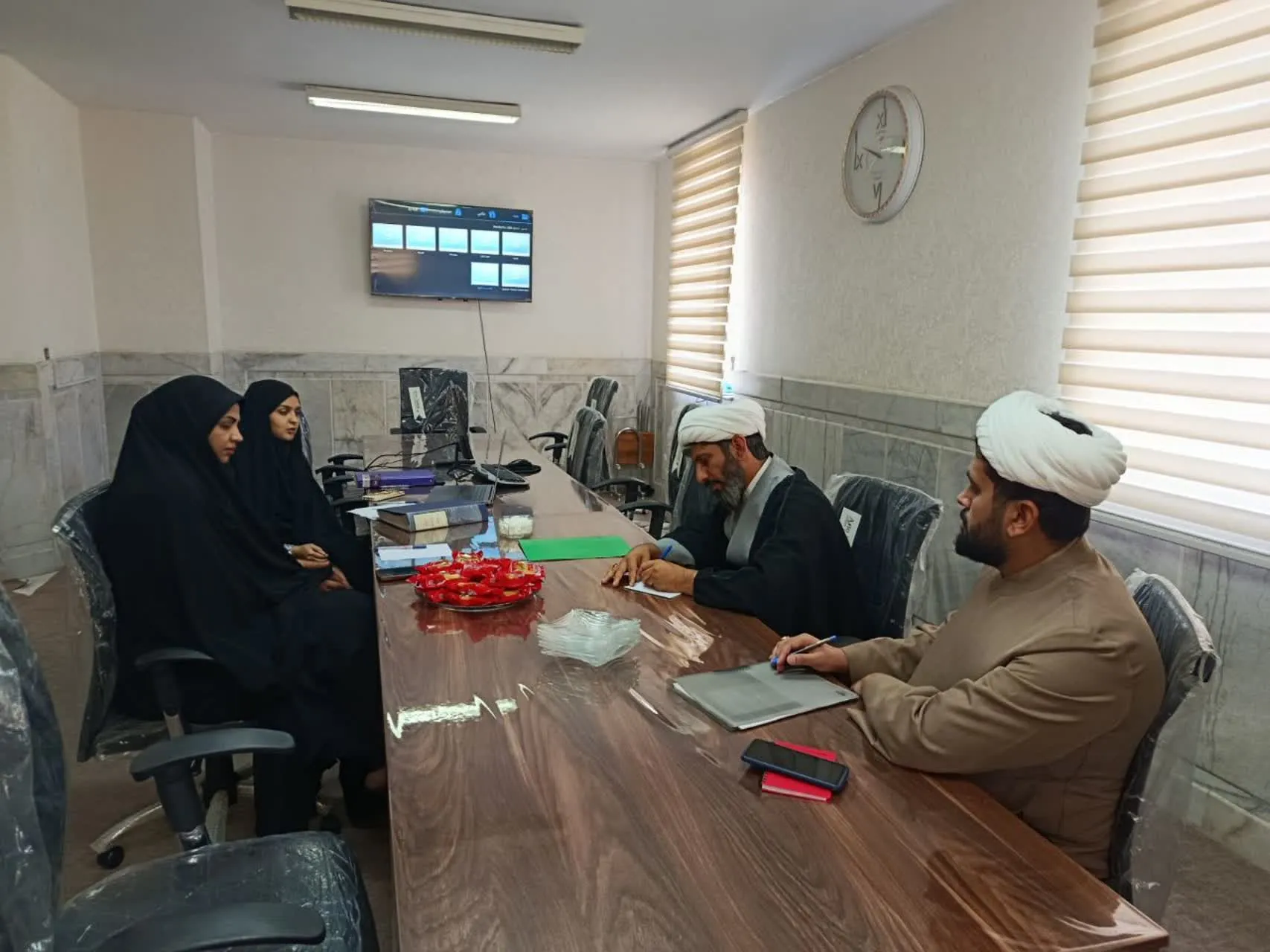 تربیت حافظان قرآن، اولویتِ بیچونوچرای نرجسخاتون تربیت حافظان قرآن، اولویتِ بیچونوچرای نرجسخاتون