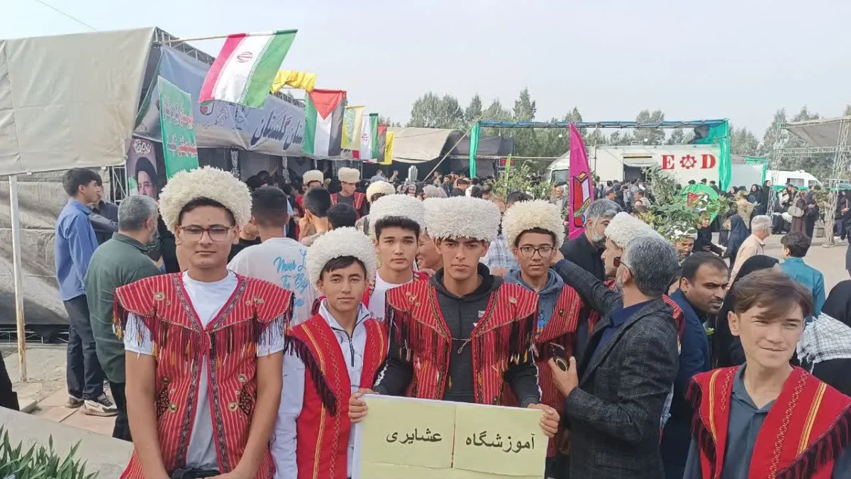 آغاز برنامه‌های دومین کنگره ملی ۴۰۰۰ شهید گلستان با حضور دانش‌آموزان گنبدی