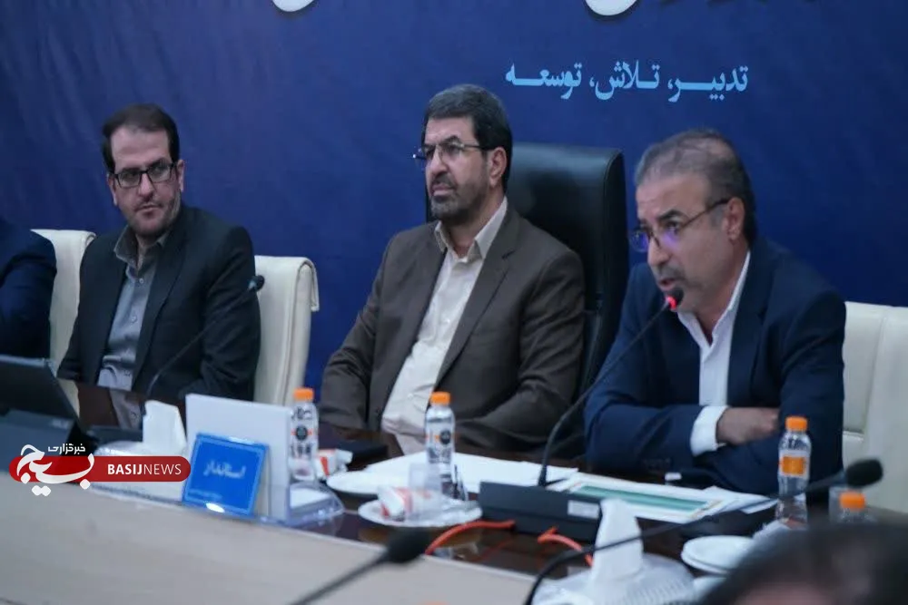 همگرایی سیاسی در جنگ ۴۰ روزه، الگویی کمنظیر از همبستگی ملی بود همگرایی سیاسی در جنگ ۴۰ روزه، الگویی کمنظیر از همبستگی ملی بود