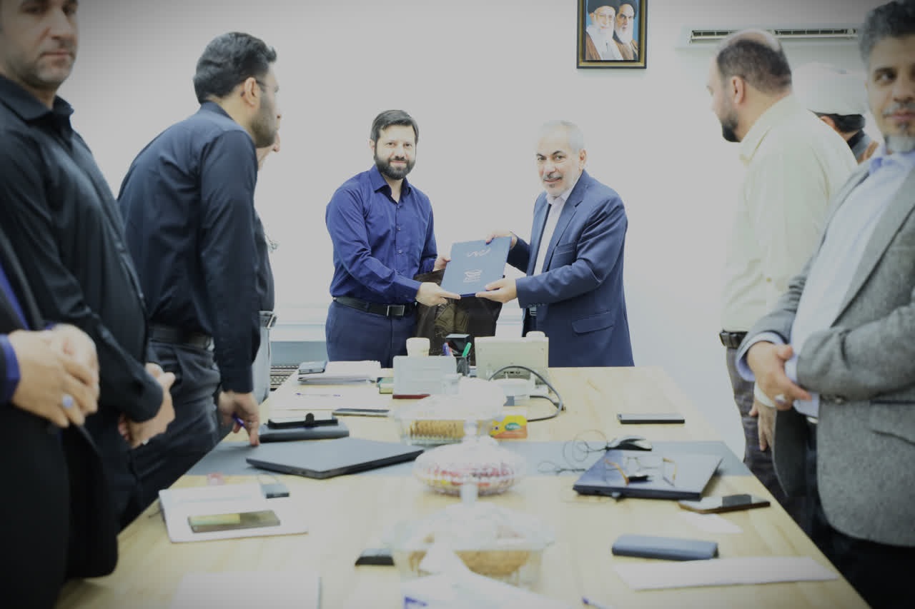 محمدرضا جلیلی معاون فرهنگی و اجتماعی سازمان بسیج اساتید کشور شد/تأکید بر تقویت جبهه علمی و فرهنگی اساتید، تعمیق هویت اسلامی ـ ایرانی و ارتقای نقشآفرینی استادان در عرصه تربیتی و اجتماعی محمدرضا جلیلی معاون فرهنگی و اجتماعی سازمان بسیج اساتید کشور شد/تأکید بر تقویت جبهه علمی و فرهنگی اساتید، تعمیق هویت اسلامی ـ ایرانی و ارتقای نقشآفرینی استادان در عرصه تربیتی و اجتماعی